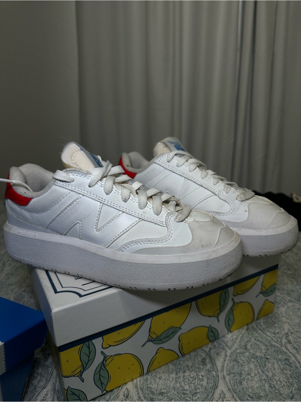 New balance CT302 White Low-Top Sneakers with Red Heel Accent